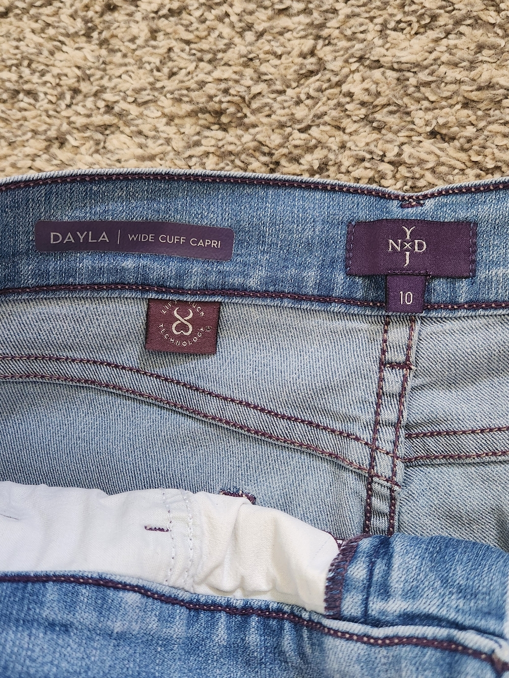 NYDJ Light Blue Women’s Relaxed Crop Jeans - Picture 4 of 4
